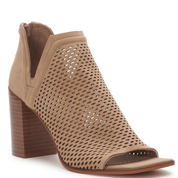 Vince Camuto | Katnina Perforated Nubuck Open Toe Shooties Sz 9M - Picture 1 of 8